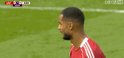 2026世界杯直播app-利物浦1-0阿森纳，索博斯洛伊任意球破门，埃基蒂克进球被吹