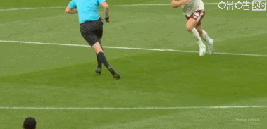 2026世界杯直播app-利物浦1-0阿森纳，索博斯洛伊任意球破门，埃基蒂克进球被吹