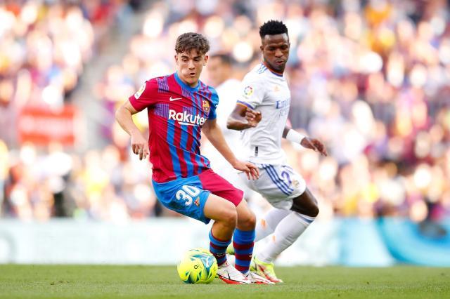 2026世界杯官方软件-国家德比评分：最佳球员是谁？两队主帅斗法谁占先？