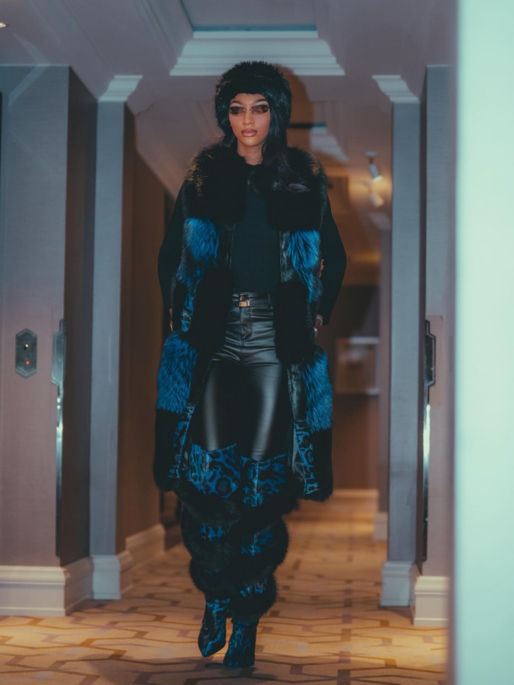 2026世界杯手机观看-头号男友粉！WNBA球星里斯本土看不过瘾 还到欧洲看柏林赛