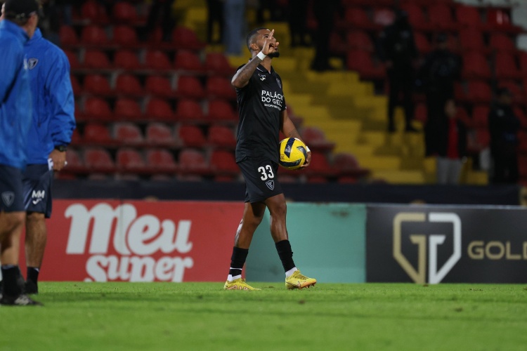 2026世界杯安装指南-ESPN记者：三镇有意28岁葡甲前锋克洛维斯，对方标价300万雷亚尔