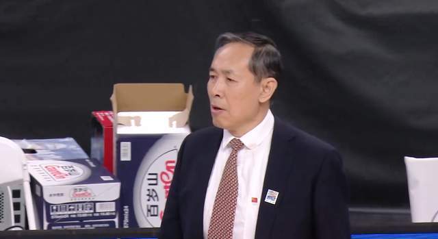 2026世界杯手机观看-夺冠热门输球仍反超山东，辽篮掀翻强敌却无缘前8，黑马超出预期