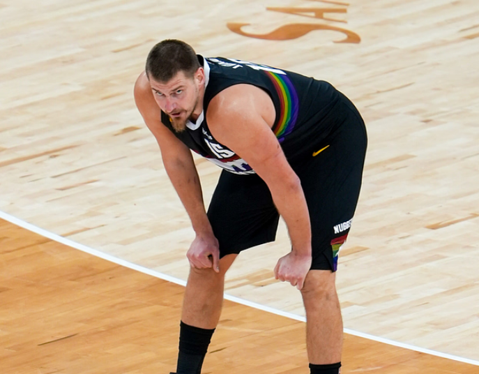 2026世界杯app下载-场均29分12板11助，意料之中三连败！你要这么打，MVP该拱手让人