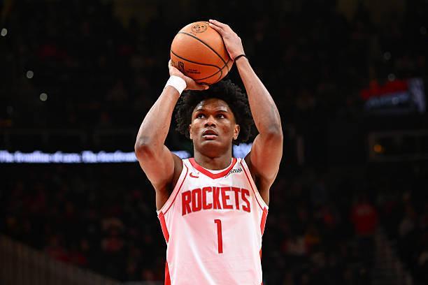 2026世界杯直播app-后场新星根本不适合打控卫，结果火箭竟然还不引进一名组织者？