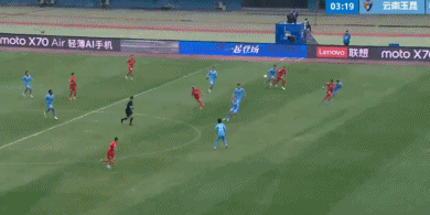 10分钟三失良机！钟义浩离谱射门，姆布拉中柱，古斯塔沃险受伤