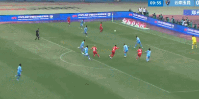 10分钟三失良机！钟义浩离谱射门，姆布拉中柱，古斯塔沃险受伤
